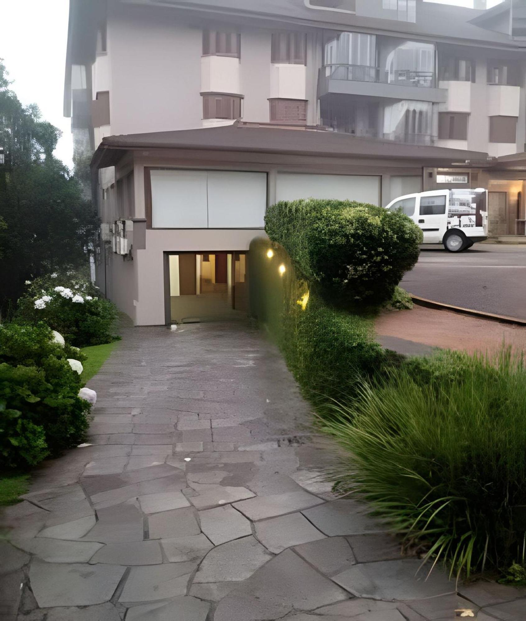 Maravilhoso Apartamento No Centro De Gramado Exterior photo